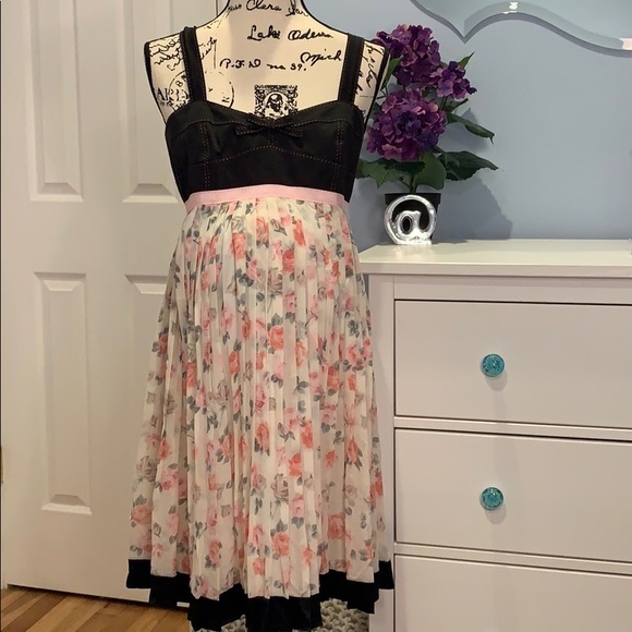 A Pea in The Pod Maternity Dress NWT - Picture 2 of 9